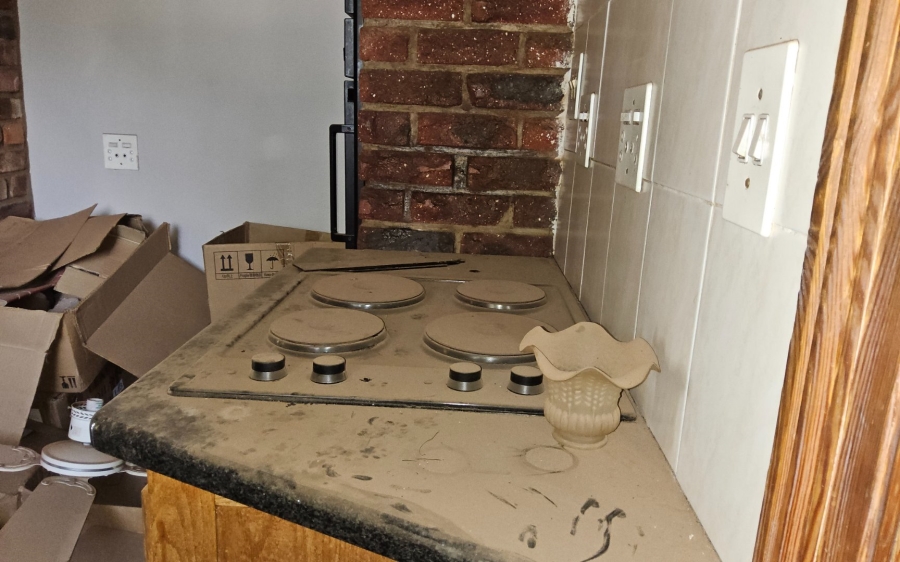 4 Bedroom Property for Sale in Hartbeesfontein North West
